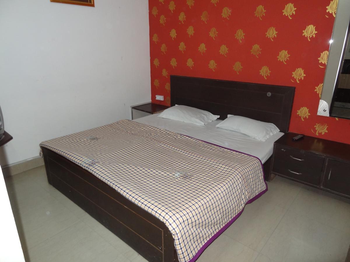Hotel Aashiyanaa Palace Agra  Extérieur photo